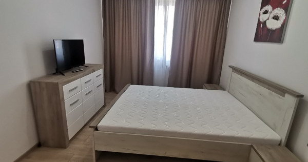 INCHIRIEZ ap. 3 camere decomandat ,renovat, zona Mihai Viteazul