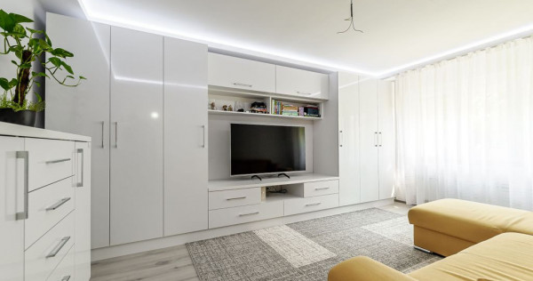 Apartament 2 camere renovat - Micalaca, Arad - Mobilat ș...