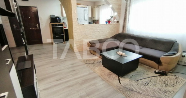 Apartament decomandat de vanzare 75 utili 3 camere 2 bai Mih