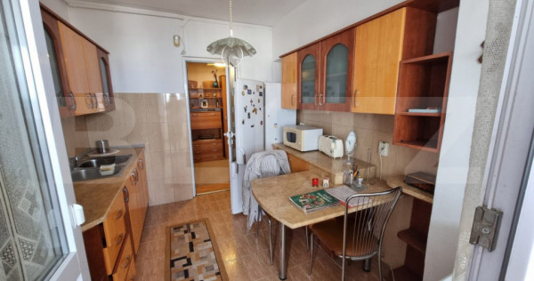 Apartament 3 camere, 80 mp, zona Ultracentrală