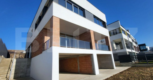 Duplex panoramic &icirc;n Iris cu 160 mp utili, 260 mp teren, car