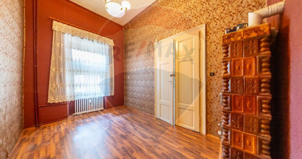 Apartament 2 camere la parter, de vânzare - Episcopiei/C...