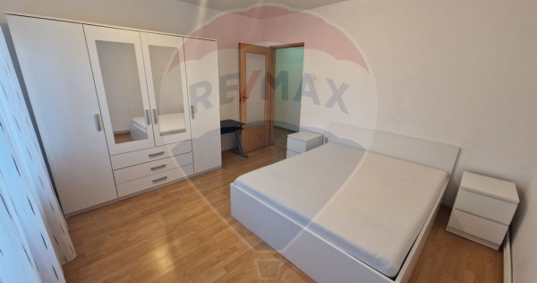 Apartament 4 camere de inchiriat