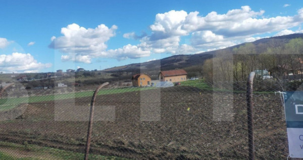 Teren intravilan in Baciu - parcele de 1200 mp construibile