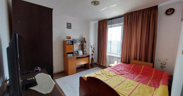 Apartament 2 camere decomandat, Ungheni, Mures