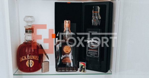 Jack Daniel's is in the House - Duplex 133 mp + Apartament 6