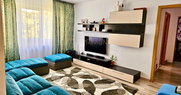 Apartament 3 camere de - Zona Dacia, Strada Timis, Etaj 4/4