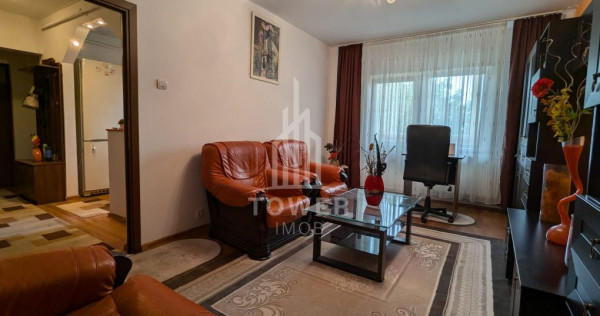 Apartament decomandat cu 2 camere (balcon, pivnita) - Str...