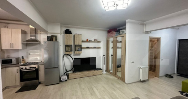 Apartament cu 1 camera, balcon - 40mp - etaj 4/5 cu lift, zo