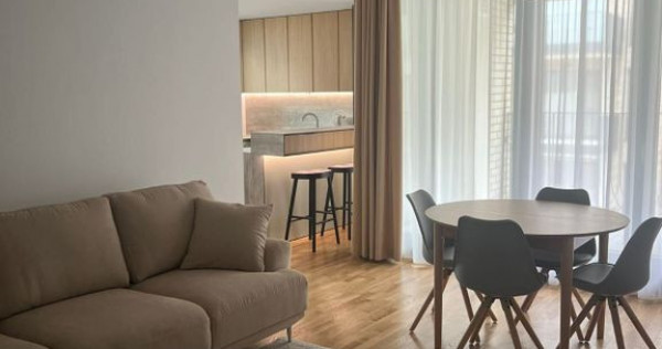 Apartament de 3 Camere - Confort și Eleganță