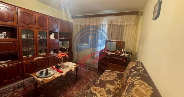 Apartament Craiovita Noua, scoala nr. 33