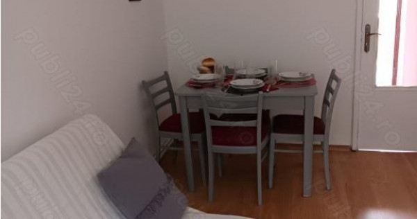 Apartament cu 2 camere - zona Tractorul