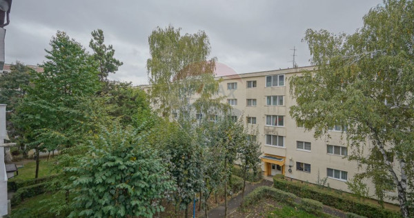 Vanzare apartament 4 camere zona Faget