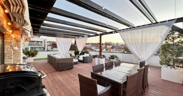 PENTHOUSE 180 MP , 250 MP TERASA, PRIVELISTE DEOSEBITA !