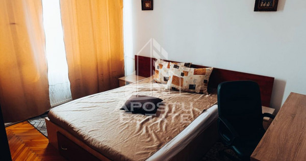 Apartament cu 3 camere, Central, Mobilat, Utilat