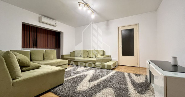 Apartament cu 3 camere, etajul 2, zona Dambovita