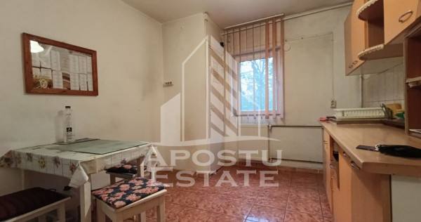 Apartament 2 camere, parter, centrala proprie, situat in ...