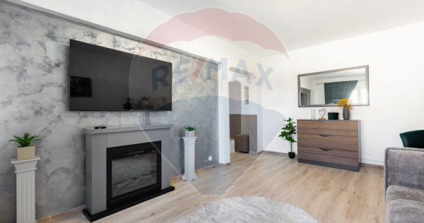 Apartament cu 4 camere de vânzare în zona Central