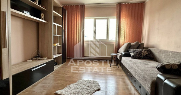 Apartament cu 3 camere, centrala proprie, zona Soarelui