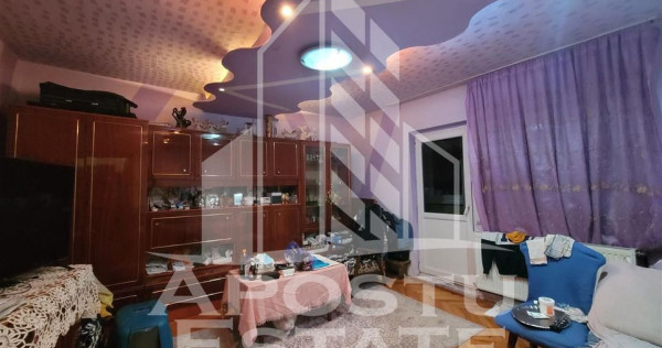 Apartament cu 3 camere, 2 bai, centrala proprie, zona Buc...