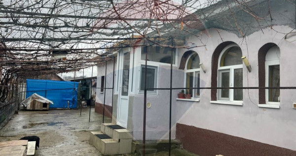 Casă / Vilă cu 3 camere de vânzare in Răcarii de Jos