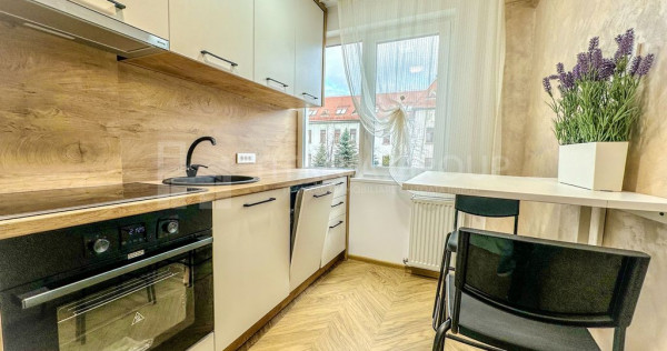 Apartament 2 camere decomandat, prima &icirc;nchiriere, l&acirc;ng?...