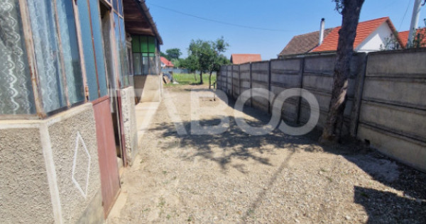 Casa de vanzare 3 camere 90 mpu teren liber 1192 mp in Comun