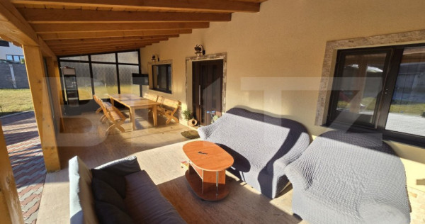Casa individuala, 3 camere, pe un singur nivel, perfect comp