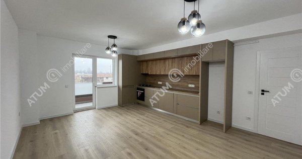Apartament cu 3 camere decomandate si 2 bai pe Calea Surii M