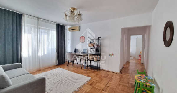 Apartament 3 camere, etaj intermediar, zona Dacia