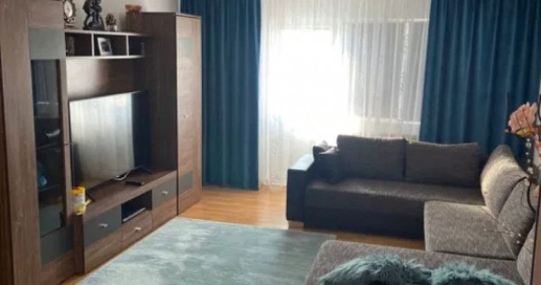 Apartament cu 3 camere pe Nae Leonard