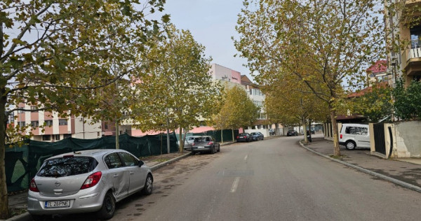 Compozitorilor / Primo/ Teren unicat