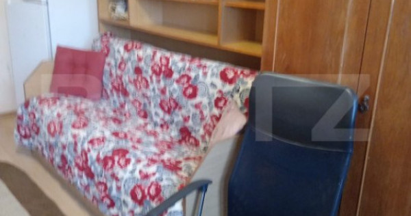 Garsoniera de vanzare, 24 mp, zona Closca