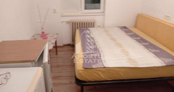 Garsoniera situata in zona Take Ionescu