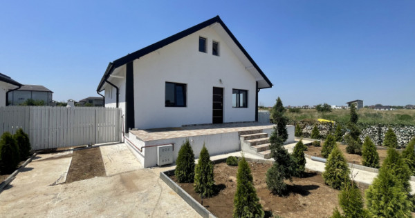 Clinceni, casa pe parter, 80mp, 3 camere, 2 bai, utilități