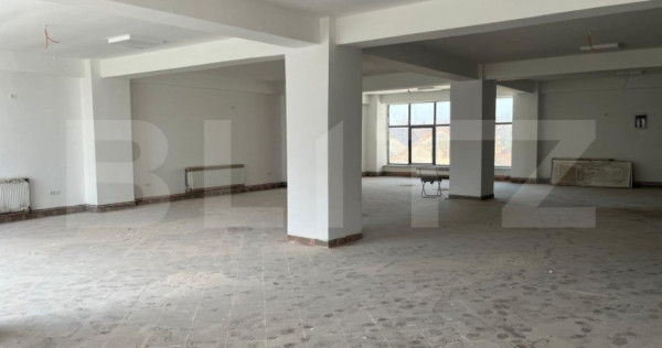 &Icirc;nchiriere spații birouri și comerciale, 637 mp, 6 &euro;/mp