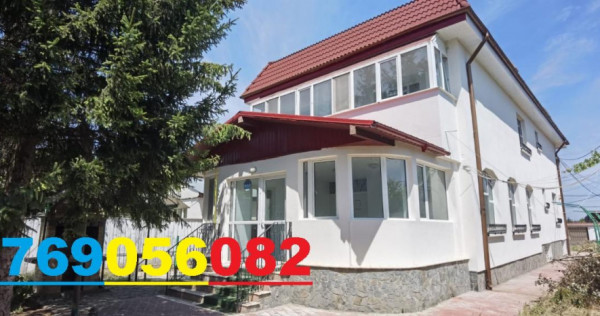 Vila S P 1, teren 1438 mp, constructie 2010 - Varsatura