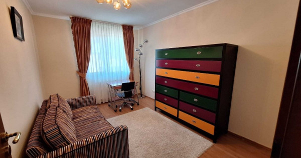 Apartament 3 camere, Jupiter Resedince