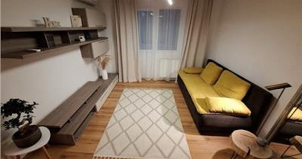 Apartament cu 2 camere, semidecomandat - zona Centru Civic
