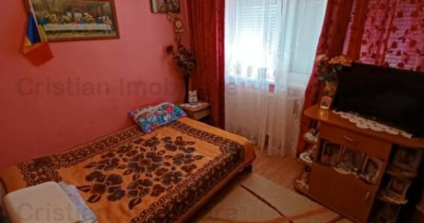 Ap. 4 cam, conf 1, Radu Negru, Et.3, spatios