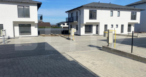 Duplex de vanzare, cu 4 camere, 100 mp+250 mp teren, zona Ip