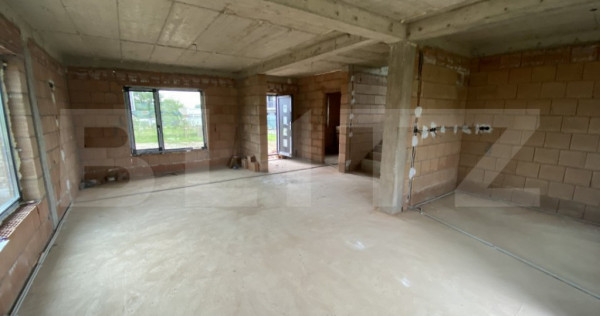 Casa de vanzare semifinisata