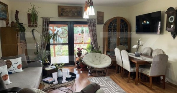 Casa de vanzare, cu 4 camere, 140 mp, zona Strada Dara