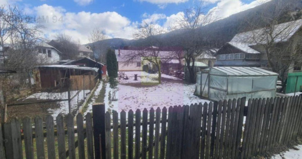 Teren de v&acirc;nzare &icirc;n Azuga