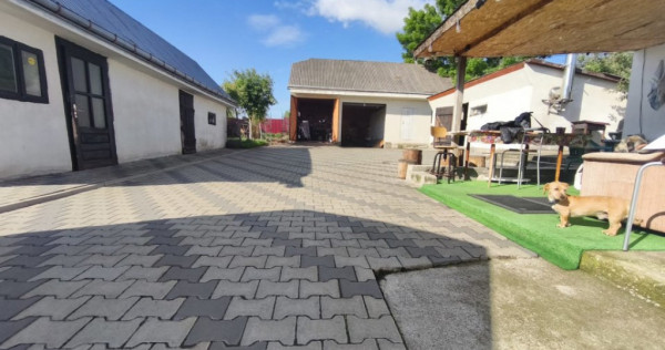 Casa 4 camere, 6000mp teren, zona centrala, Negostina, Siret