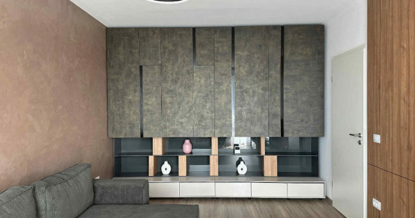 Apartament 2 camere, decomandat - zona Tractorul