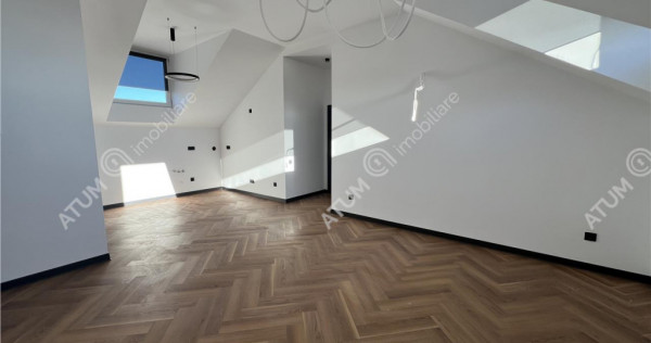 Apartament de 3 camere cu balcon etaj 2 zona Turnisor din Si