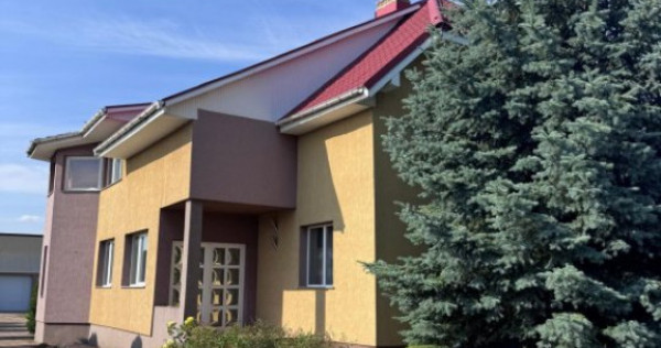 Casa individuala, teren 2500mp, Siret