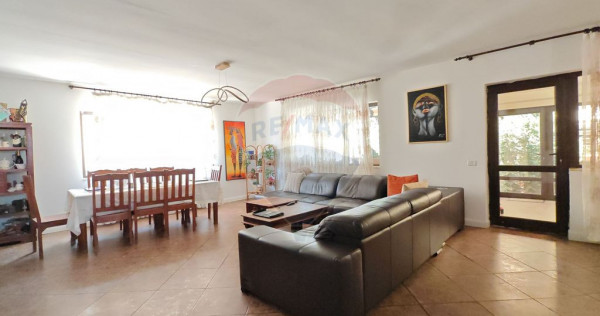 Casă / Vilă cu 5 camere de v&acirc;nzare &icirc;n zona Pipera