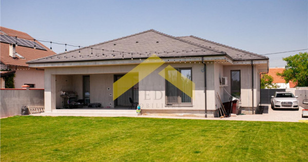 Casa noua la sol de in Livada